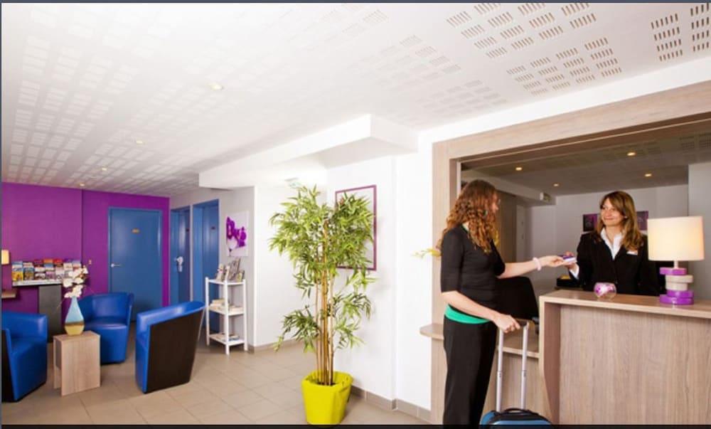 Apparthotel Sejours & Affaires Manosque Luaran gambar