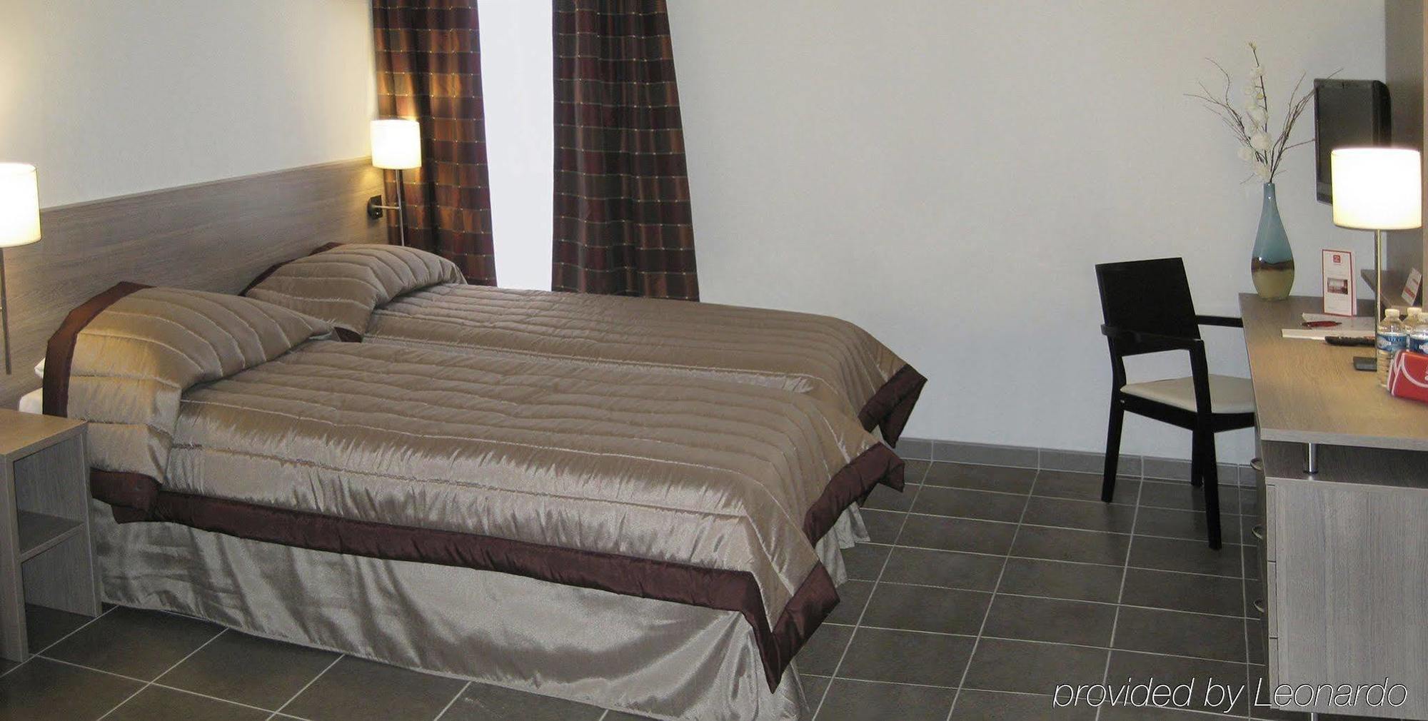 Apparthotel Sejours & Affaires Manosque Bilik gambar