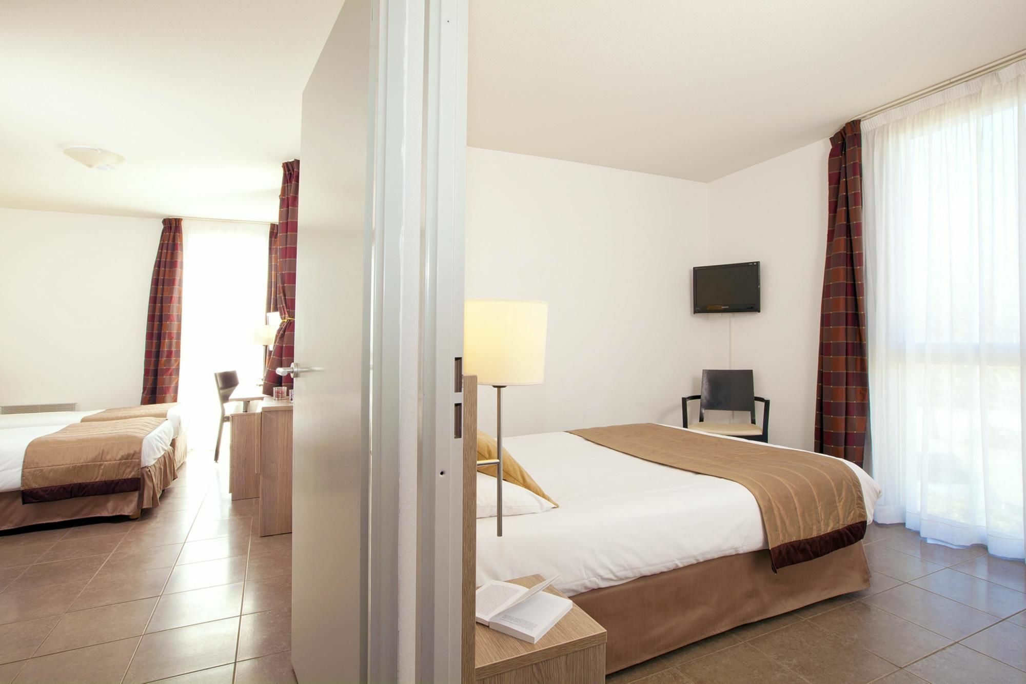 Apparthotel Sejours & Affaires Manosque Luaran gambar