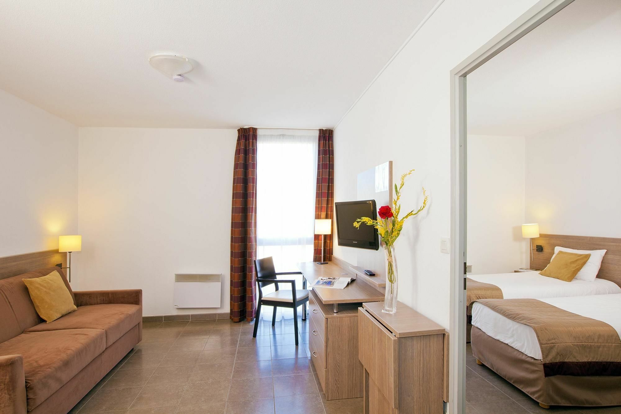 Apparthotel Sejours & Affaires Manosque Luaran gambar