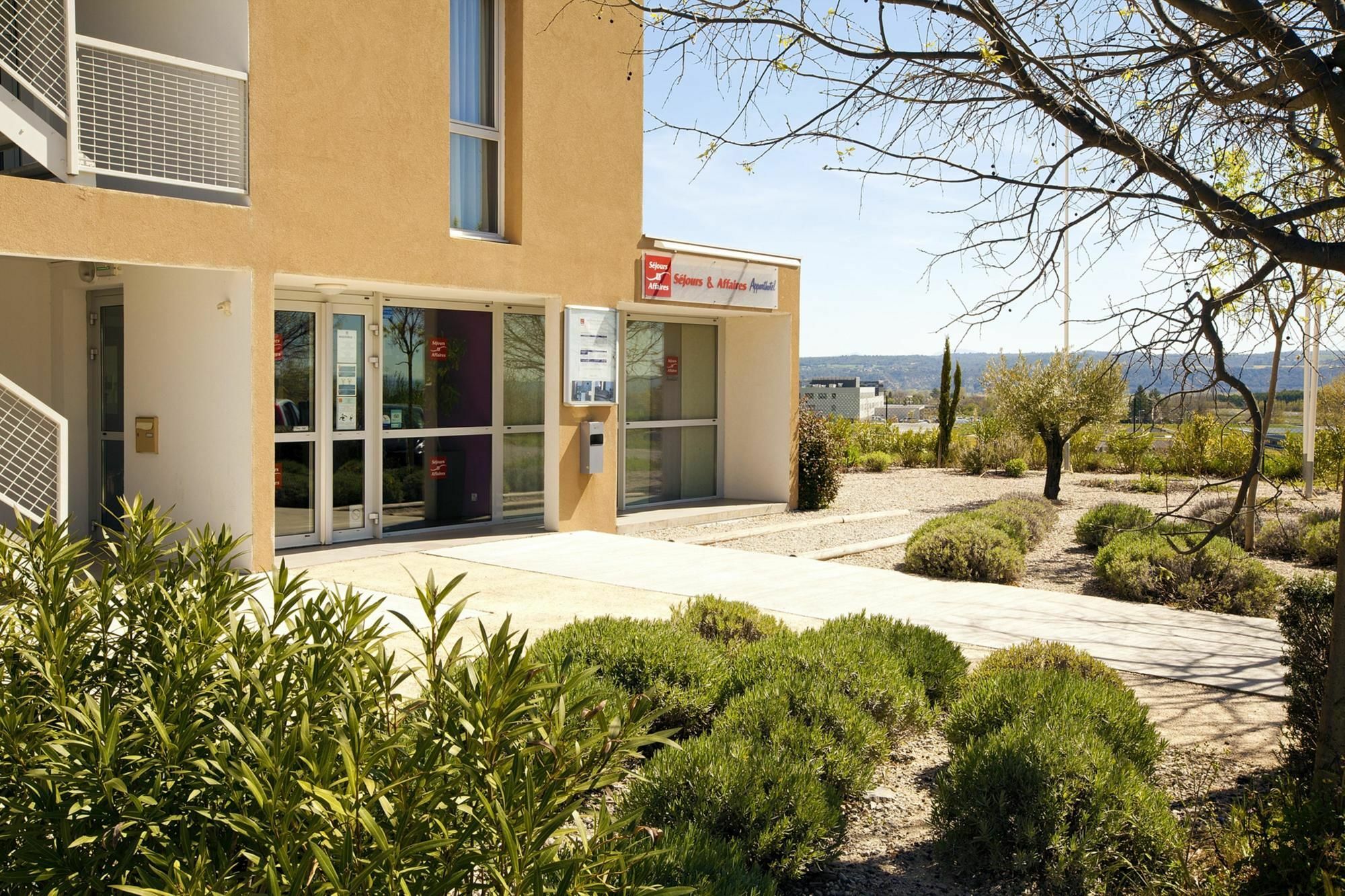 Apparthotel Sejours & Affaires Manosque Luaran gambar
